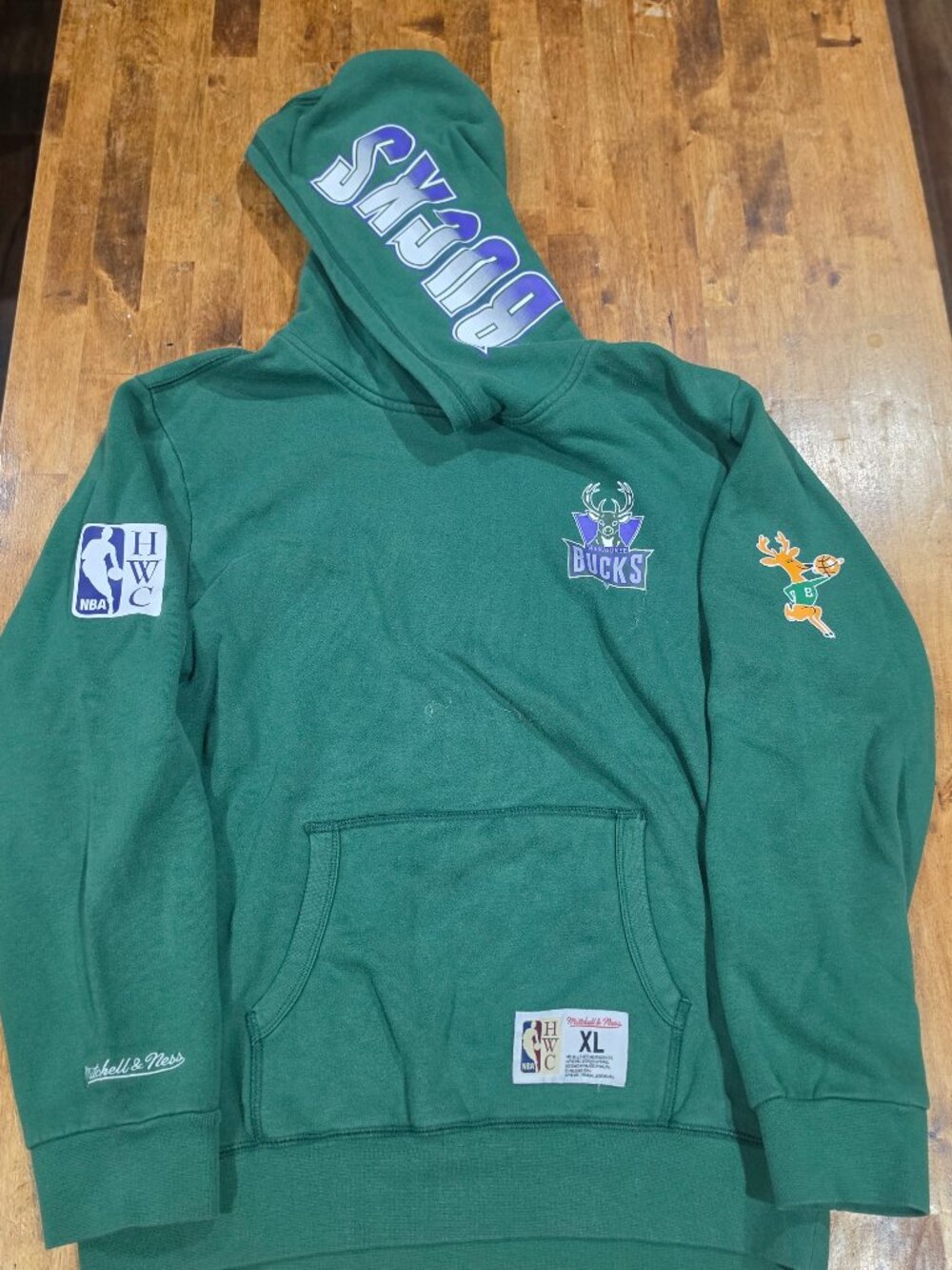 Mitchell & Ness Milwaukee Bucks Hardwood Classics Youth Hoodie XL